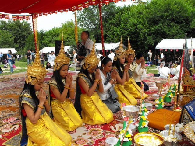 12celebrationxongprabang2011 539.jpg